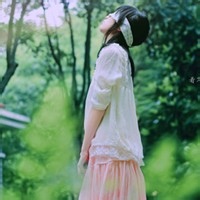 白首卧松云